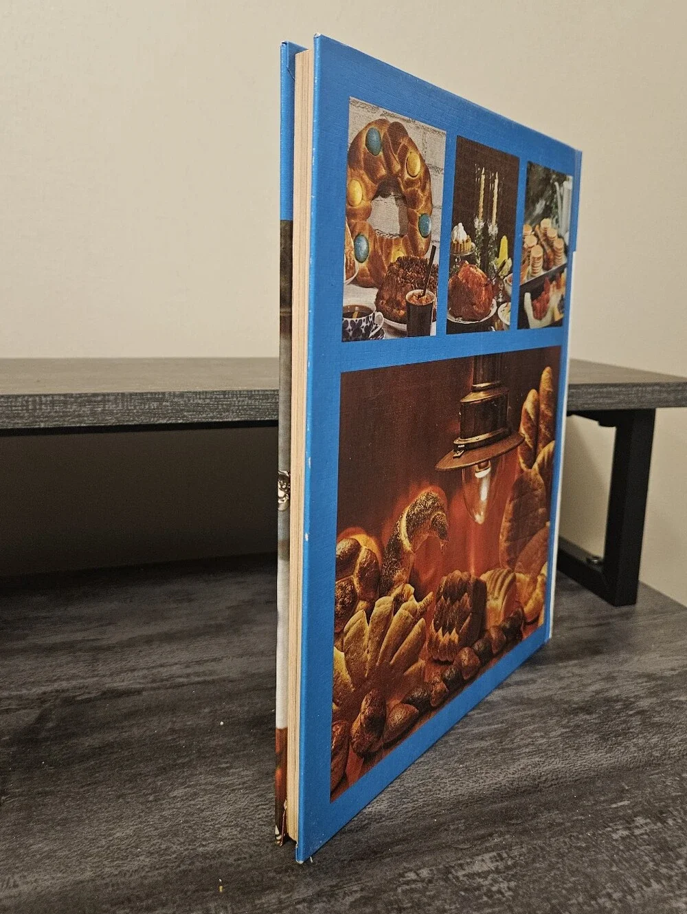 Vintage 1972 Family Circle Illustrated Library of Cooking Volume 2 Hardcover